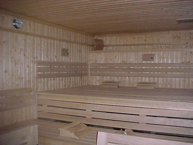 Koll Sauna  mit Kolldarium kolltrol und Koll Vital Color Sonne ++  Koll Saunareferenz Aqualaatzium Erlebnissbad in Hannover Laatzen nhe Expo Messe Niedersachsen prsentiert von Koll Saunabau dem Saunahersteller in Delbrck OWL NRW nhe Hannover Niedersachsen